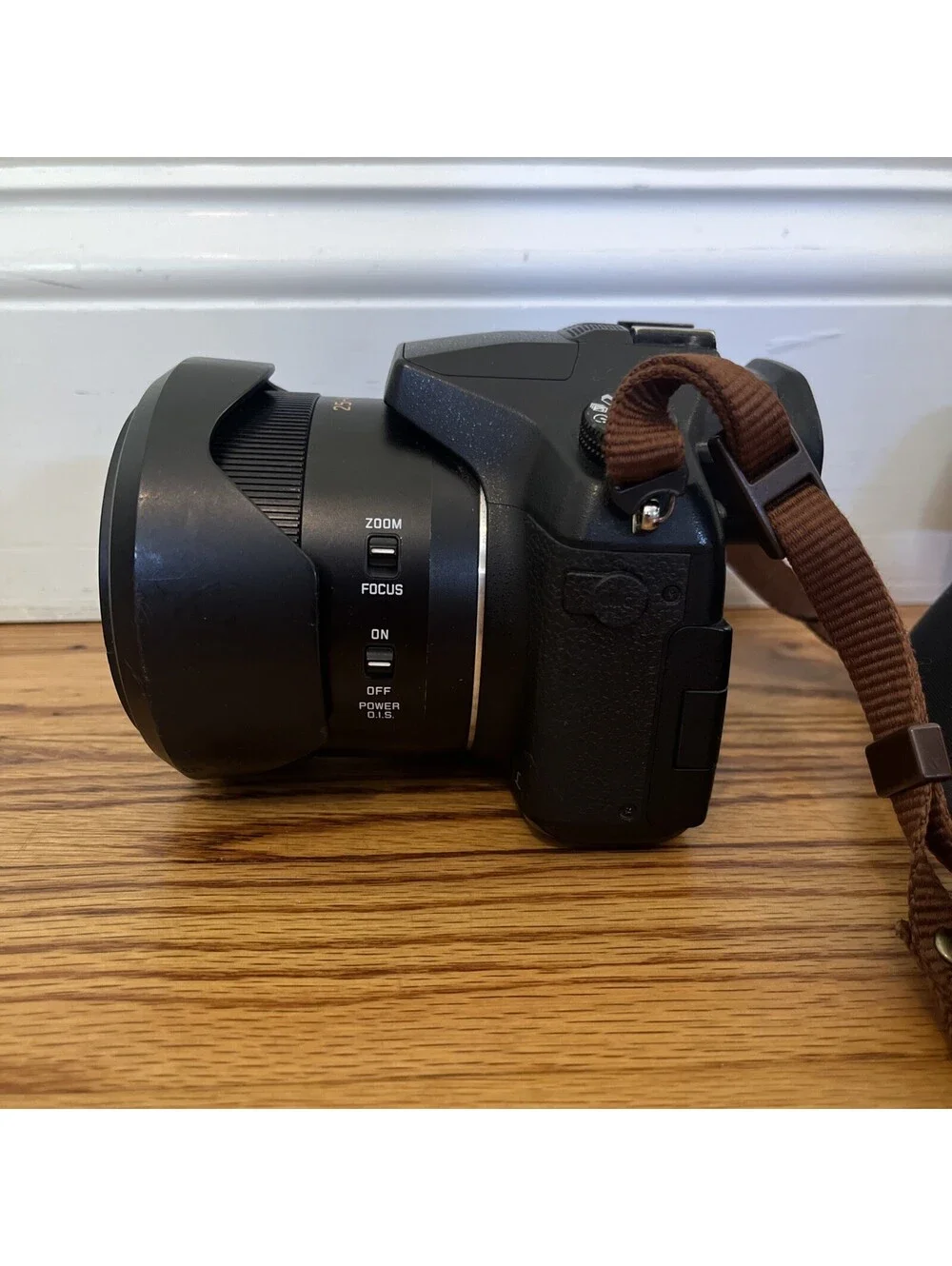 Panasonic LUMIX DMC-FZ1000 25-400mm Camera With Batteries, Charger & Accessories